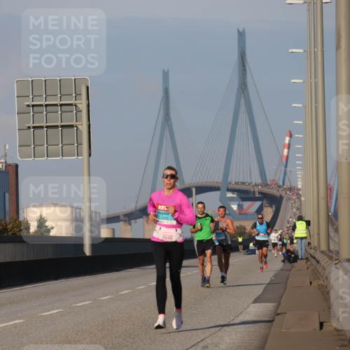 03.10.2025 - Köhlbrandbrückenlauf Luisa Fischer http://msf.ph/oto/8998084 03.10.2025 10:38:24 Position 3 3203 meine-sportfotos.de
