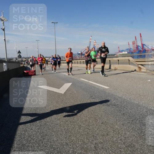 03.10.2025 - Köhlbrandbrückenlauf Matties Gatica Varas http://msf.ph/oto/8998118 03.10.2025 12:49:55 Position 2 29 meine-sportfotos.de
