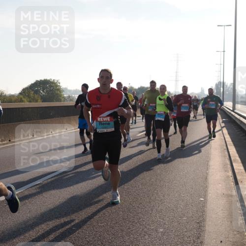 03.10.2025 - Köhlbrandbrückenlauf Fabian Wolf http://msf.ph/oto/8998155 03.10.2025 09:15:40 Position 3 82, 1297 meine-sportfotos.de