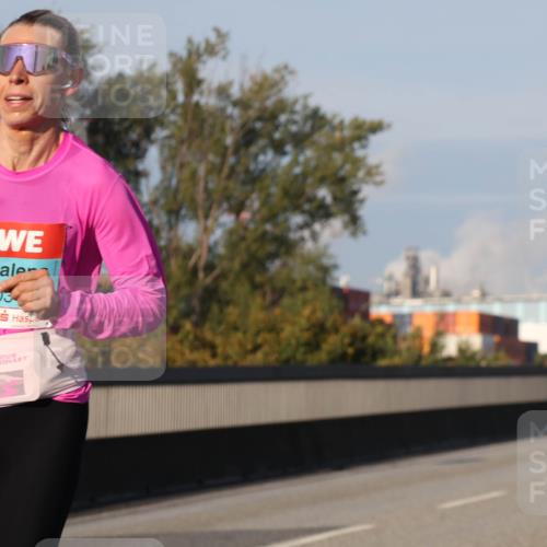 03.10.2025 - Köhlbrandbrückenlauf Luisa Fischer http://msf.ph/oto/8998159 03.10.2025 10:38:30 Position 3 3203 meine-sportfotos.de
