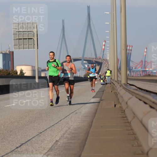 03.10.2025 - Köhlbrandbrückenlauf Luisa Fischer http://msf.ph/oto/8998171 03.10.2025 10:38:31 Position 3  meine-sportfotos.de