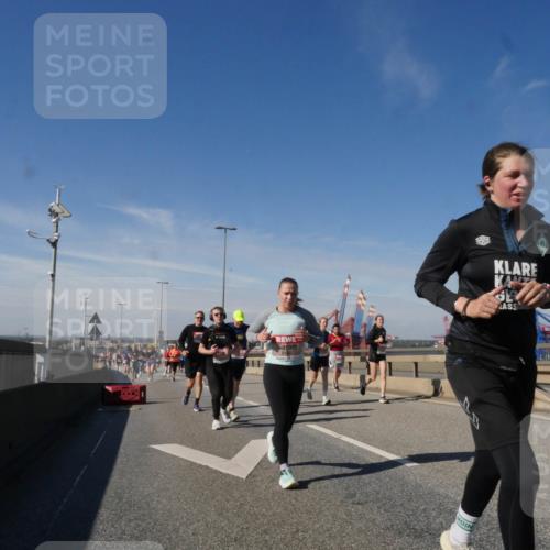 03.10.2025 - Köhlbrandbrückenlauf Matties Gatica Varas http://msf.ph/oto/8998182 03.10.2025 12:50:03 Position 2  meine-sportfotos.de