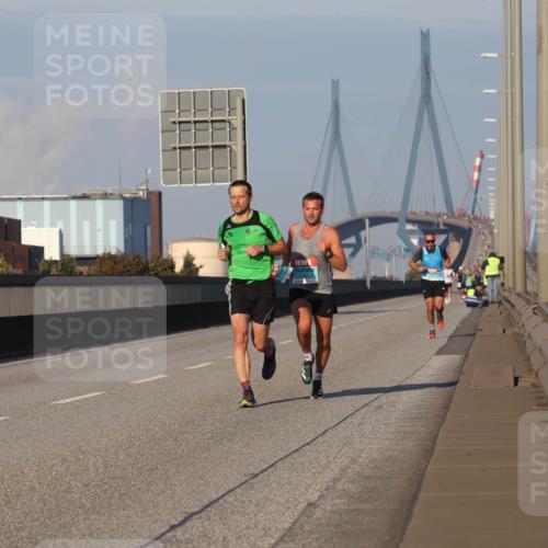 03.10.2025 - Köhlbrandbrückenlauf Luisa Fischer http://msf.ph/oto/8998186 03.10.2025 10:38:33 Position 3  meine-sportfotos.de