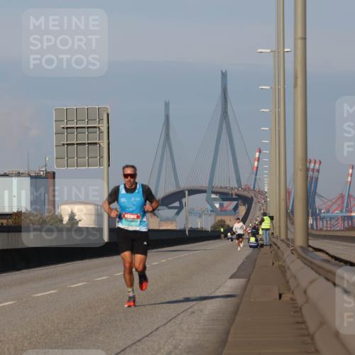 03.10.2025 - Köhlbrandbrückenlauf Luisa Fischer http://msf.ph/oto/8998240 03.10.2025 10:38:41 Position 3  meine-sportfotos.de