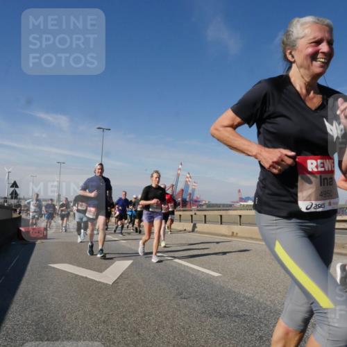 03.10.2025 - Köhlbrandbrückenlauf Matties Gatica Varas http://msf.ph/oto/8998249 03.10.2025 12:50:12 Position 2 4950 meine-sportfotos.de