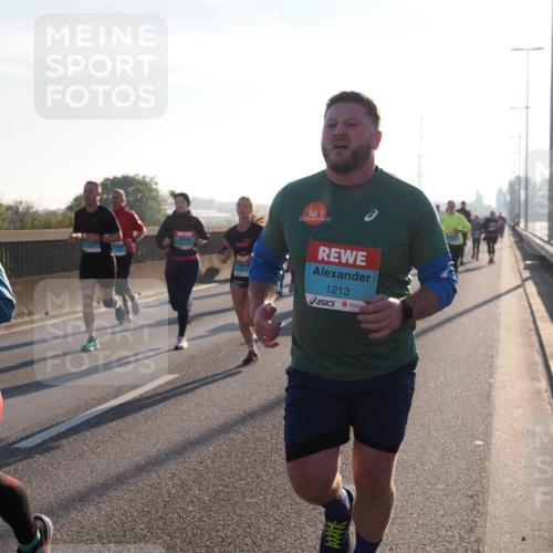 03.10.2025 - Köhlbrandbrückenlauf Fabian Wolf http://msf.ph/oto/8998300 03.10.2025 09:15:44 Position 3 1213 meine-sportfotos.de