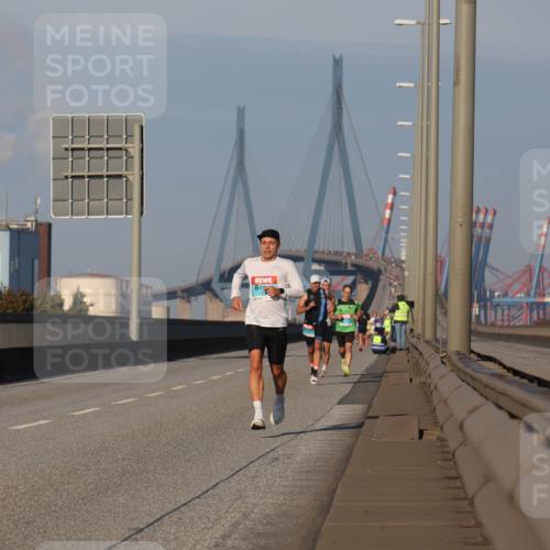 03.10.2025 - Köhlbrandbrückenlauf Luisa Fischer http://msf.ph/oto/8998328 03.10.2025 10:39:02 Position 3  meine-sportfotos.de