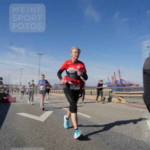 03.10.2025 - Köhlbrandbrückenlauf Matties Gatica Varas http://msf.ph/oto/8998351 03.10.2025 12:50:23 Position 2  meine-sportfotos.de