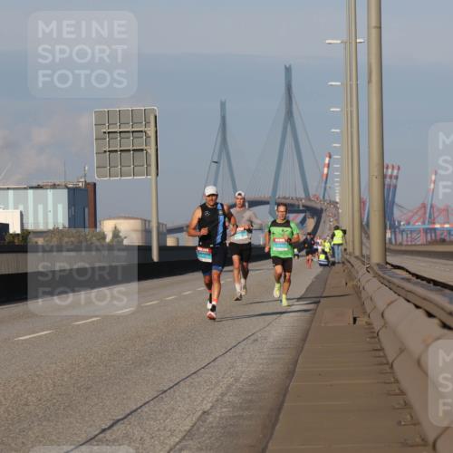 03.10.2025 - Köhlbrandbrückenlauf Luisa Fischer http://msf.ph/oto/8998390 03.10.2025 10:39:09 Position 3  meine-sportfotos.de