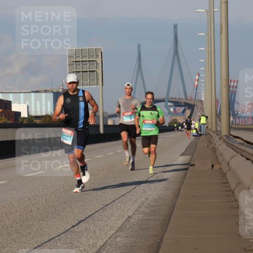 03.10.2025 - Köhlbrandbrückenlauf Luisa Fischer http://msf.ph/oto/8998420 03.10.2025 10:39:12 Position 3  meine-sportfotos.de