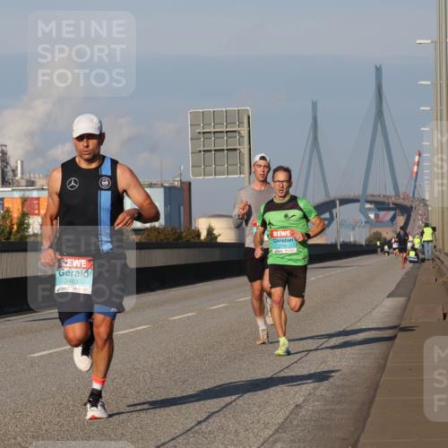 03.10.2025 - Köhlbrandbrückenlauf Luisa Fischer http://msf.ph/oto/8998437 03.10.2025 10:39:14 Position 3 3463, 2702 meine-sportfotos.de
