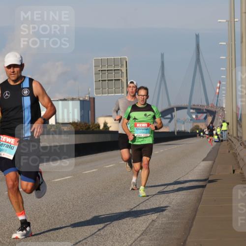 03.10.2025 - Köhlbrandbrückenlauf Luisa Fischer http://msf.ph/oto/8998438 03.10.2025 10:39:14 Position 3 3463, 2702 meine-sportfotos.de
