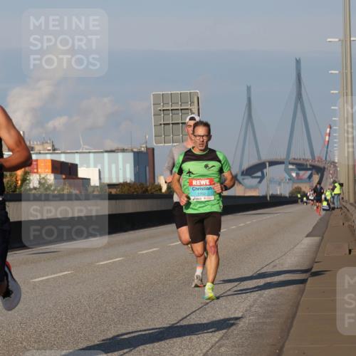03.10.2025 - Köhlbrandbrückenlauf Luisa Fischer http://msf.ph/oto/8998444 03.10.2025 10:39:15 Position 3 3463, 2702 meine-sportfotos.de