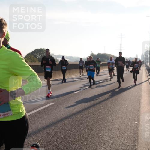03.10.2025 - Köhlbrandbrückenlauf Fabian Wolf http://msf.ph/oto/8998446 03.10.2025 09:15:49 Position 3 1110 meine-sportfotos.de