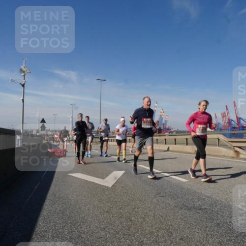 03.10.2025 - Köhlbrandbrückenlauf Matties Gatica Varas http://msf.ph/oto/8998530 03.10.2025 12:50:44 Position 2 5148 meine-sportfotos.de