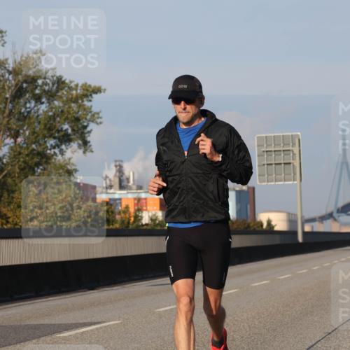 03.10.2025 - Köhlbrandbrückenlauf Luisa Fischer http://msf.ph/oto/8998531 03.10.2025 10:39:39 Position 3  meine-sportfotos.de
