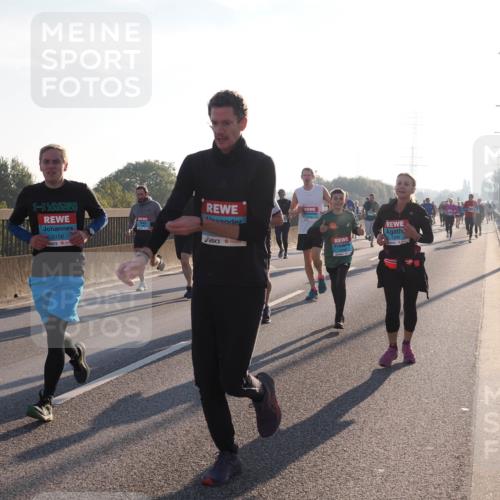03.10.2025 - Köhlbrandbrückenlauf Fabian Wolf http://msf.ph/oto/8998539 03.10.2025 09:15:52 Position 3 3156, 1294 meine-sportfotos.de