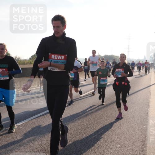 03.10.2025 - Köhlbrandbrückenlauf Fabian Wolf http://msf.ph/oto/8998545 03.10.2025 09:15:53 Position 3 3156, 1294 meine-sportfotos.de