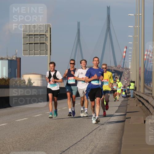 03.10.2025 - Köhlbrandbrückenlauf Luisa Fischer http://msf.ph/oto/8998558 03.10.2025 10:39:48 Position 3  meine-sportfotos.de