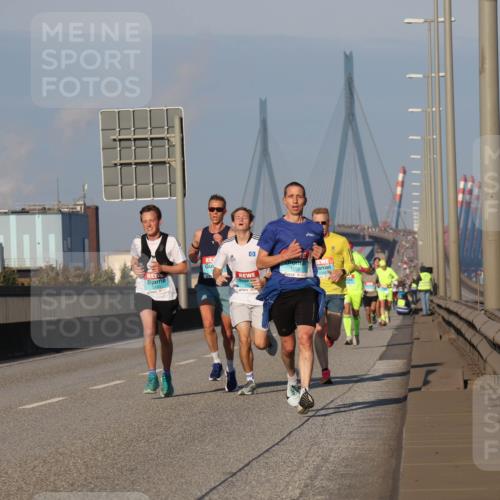 03.10.2025 - Köhlbrandbrückenlauf Luisa Fischer http://msf.ph/oto/8998572 03.10.2025 10:39:49 Position 3 1032 meine-sportfotos.de