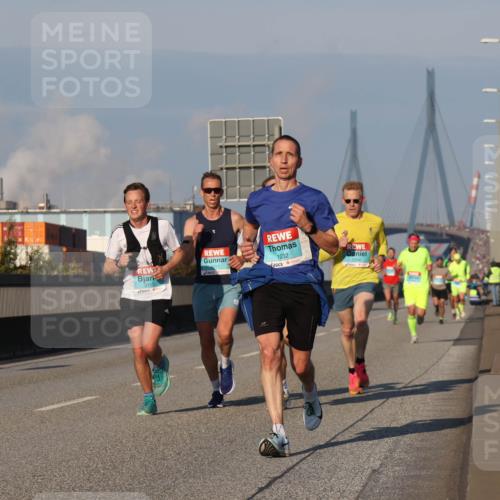 03.10.2025 - Köhlbrandbrückenlauf Luisa Fischer http://msf.ph/oto/8998595 03.10.2025 10:39:52 Position 3 3153, 1032 meine-sportfotos.de