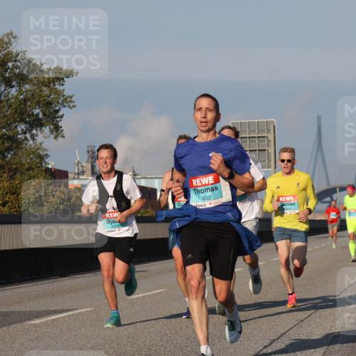 03.10.2025 - Köhlbrandbrückenlauf Luisa Fischer http://msf.ph/oto/8998613 03.10.2025 10:39:53 Position 3 3153, 1032 meine-sportfotos.de