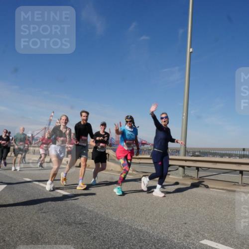 03.10.2025 - Köhlbrandbrückenlauf Matties Gatica Varas http://msf.ph/oto/8998633 03.10.2025 12:50:57 Position 2 6221 meine-sportfotos.de
