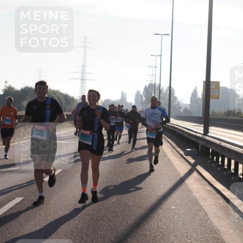 03.10.2025 - Köhlbrandbrückenlauf Fabian Wolf http://msf.ph/oto/8998686 03.10.2025 09:16:06 Position 3 3462, 3465 meine-sportfotos.de