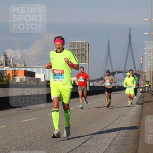03.10.2025 - Köhlbrandbrückenlauf Luisa Fischer http://msf.ph/oto/8998689 03.10.2025 10:40:01 Position 3 3082 meine-sportfotos.de