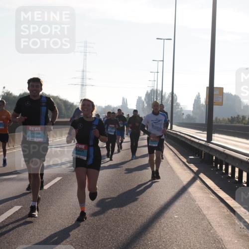 03.10.2025 - Köhlbrandbrückenlauf Fabian Wolf http://msf.ph/oto/8998692 03.10.2025 09:16:07 Position 3 3462, 3465 meine-sportfotos.de