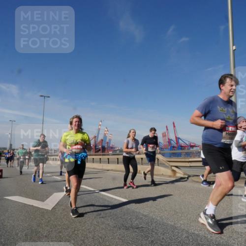 03.10.2025 - Köhlbrandbrückenlauf Matties Gatica Varas http://msf.ph/oto/8998708 03.10.2025 12:51:06 Position 2  meine-sportfotos.de