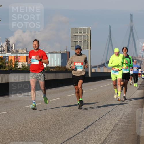 03.10.2025 - Köhlbrandbrückenlauf Luisa Fischer http://msf.ph/oto/8998732 03.10.2025 10:40:04 Position 3 2402, 1007 meine-sportfotos.de
