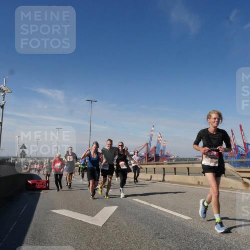 03.10.2025 - Köhlbrandbrückenlauf Matties Gatica Varas http://msf.ph/oto/8998764 03.10.2025 12:51:13 Position 2 5175 meine-sportfotos.de