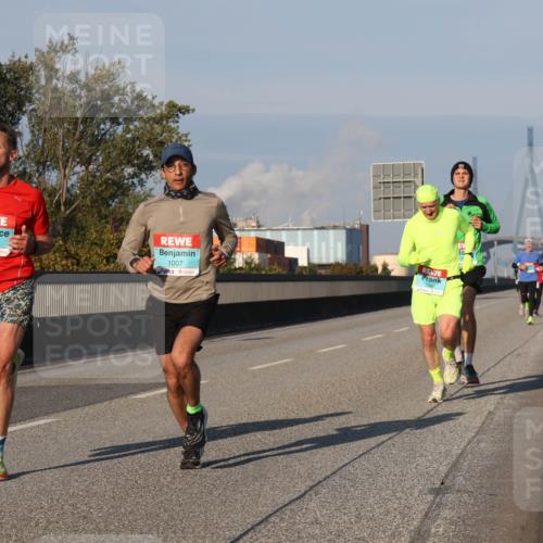 03.10.2025 - Köhlbrandbrückenlauf Luisa Fischer http://msf.ph/oto/8998765 03.10.2025 10:40:07 Position 3 2402, 1007 meine-sportfotos.de