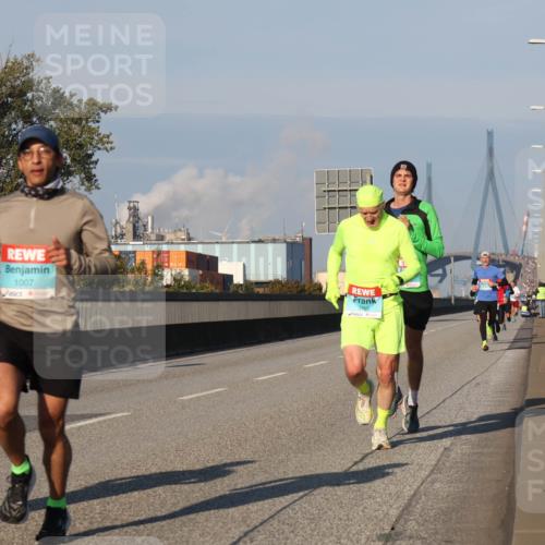 03.10.2025 - Köhlbrandbrückenlauf Luisa Fischer http://msf.ph/oto/8998768 03.10.2025 10:40:07 Position 3 1007, 3460 meine-sportfotos.de