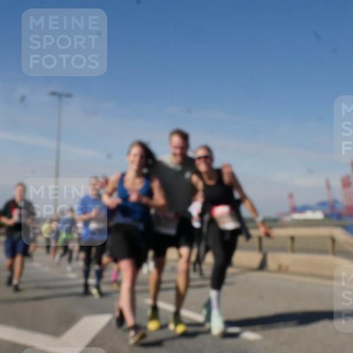 03.10.2025 - Köhlbrandbrückenlauf Matties Gatica Varas http://msf.ph/oto/8998778 03.10.2025 12:51:14 Position 2  meine-sportfotos.de