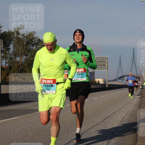 03.10.2025 - Köhlbrandbrückenlauf Luisa Fischer http://msf.ph/oto/8998786 03.10.2025 10:40:09 Position 3 0, 3460, 2701 meine-sportfotos.de