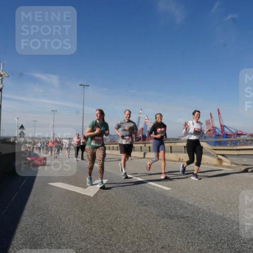 03.10.2025 - Köhlbrandbrückenlauf Matties Gatica Varas http://msf.ph/oto/8998823 03.10.2025 12:51:20 Position 2  meine-sportfotos.de