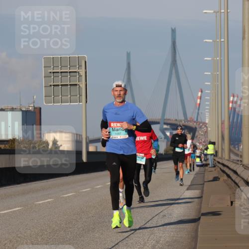 03.10.2025 - Köhlbrandbrückenlauf Luisa Fischer http://msf.ph/oto/8998824 03.10.2025 10:40:13 Position 3 1057 meine-sportfotos.de