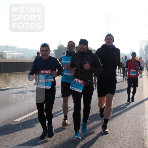 03.10.2025 - Köhlbrandbrückenlauf Fabian Wolf http://msf.ph/oto/8998825 03.10.2025 09:16:12 Position 3 1218, 3160, 1141, 2959 meine-sportfotos.de