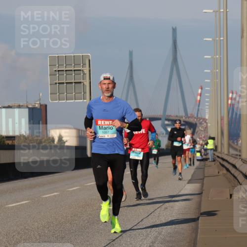 03.10.2025 - Köhlbrandbrückenlauf Luisa Fischer http://msf.ph/oto/8998832 03.10.2025 10:40:14 Position 3 1, 1057 meine-sportfotos.de