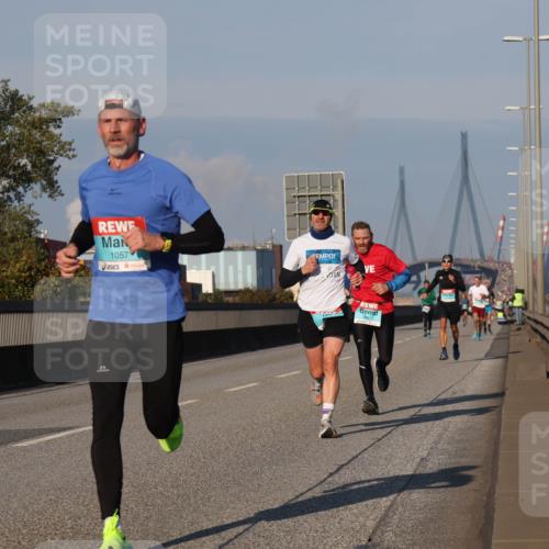 03.10.2025 - Köhlbrandbrückenlauf Luisa Fischer http://msf.ph/oto/8998849 03.10.2025 10:40:16 Position 3 1057 meine-sportfotos.de
