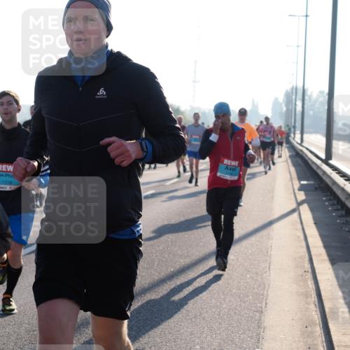 03.10.2025 - Köhlbrandbrückenlauf Fabian Wolf http://msf.ph/oto/8998856 03.10.2025 09:16:14 Position 3 110, 1316, 8 meine-sportfotos.de