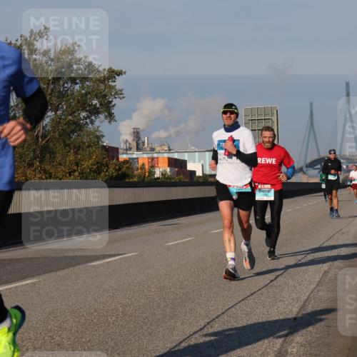 03.10.2025 - Köhlbrandbrückenlauf Luisa Fischer http://msf.ph/oto/8998859 03.10.2025 10:40:17 Position 3 1057 meine-sportfotos.de