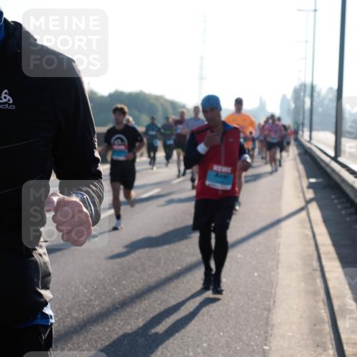 03.10.2025 - Köhlbrandbrückenlauf Fabian Wolf http://msf.ph/oto/8998861 03.10.2025 09:16:15 Position 3 8 meine-sportfotos.de