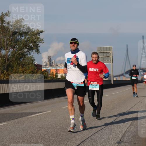 03.10.2025 - Köhlbrandbrückenlauf Luisa Fischer http://msf.ph/oto/8998864 03.10.2025 10:40:18 Position 3 3401 meine-sportfotos.de