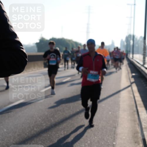 03.10.2025 - Köhlbrandbrückenlauf Fabian Wolf http://msf.ph/oto/8998866 03.10.2025 09:16:15 Position 3  meine-sportfotos.de