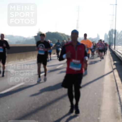 03.10.2025 - Köhlbrandbrückenlauf Fabian Wolf http://msf.ph/oto/8998877 03.10.2025 09:16:15 Position 3  meine-sportfotos.de