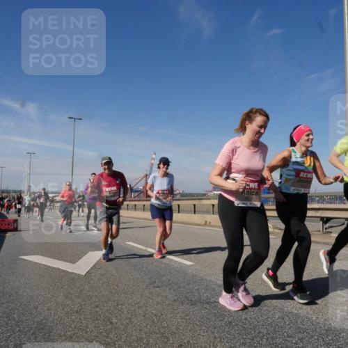 03.10.2025 - Köhlbrandbrückenlauf Matties Gatica Varas http://msf.ph/oto/8998883 03.10.2025 12:51:26 Position 2 5656 meine-sportfotos.de