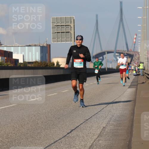 03.10.2025 - Köhlbrandbrückenlauf Luisa Fischer http://msf.ph/oto/8998891 03.10.2025 10:40:21 Position 3 1034 meine-sportfotos.de